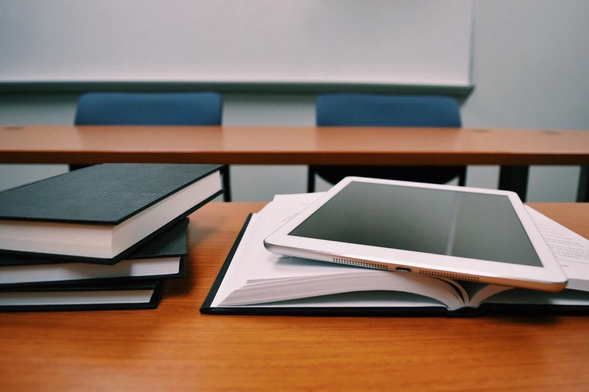 books-classroom-close-up-289737